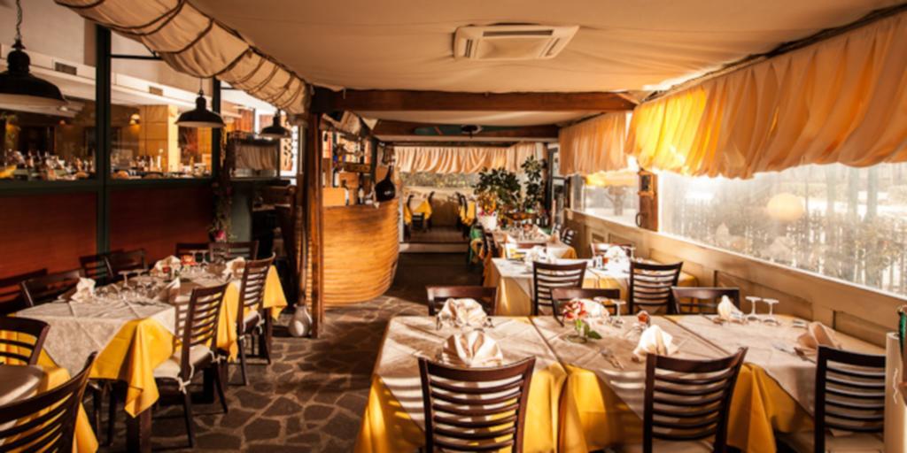 Hotel Il Cavaliere Nero Tirrenia Buitenkant foto